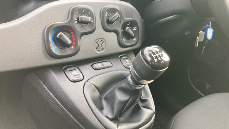 Fiat Panda 0.9 TwinAir [90] Waze 4x4 5dr Petrol Hatchback